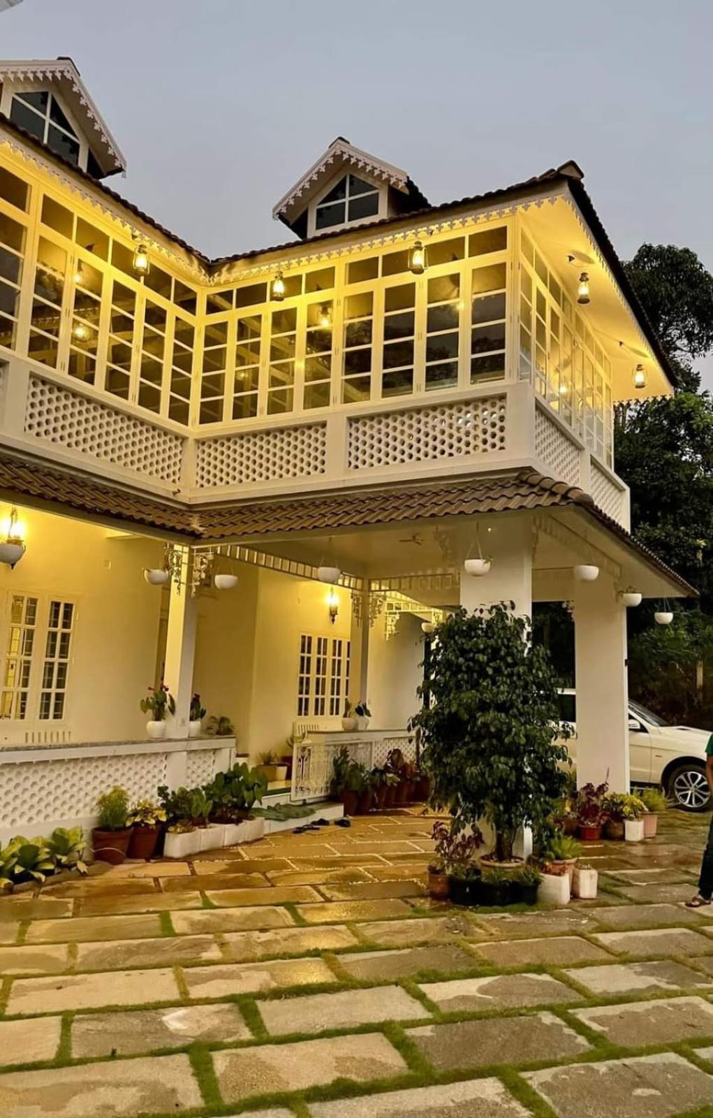 Padikkal Bungalow Vythiri Luaran gambar