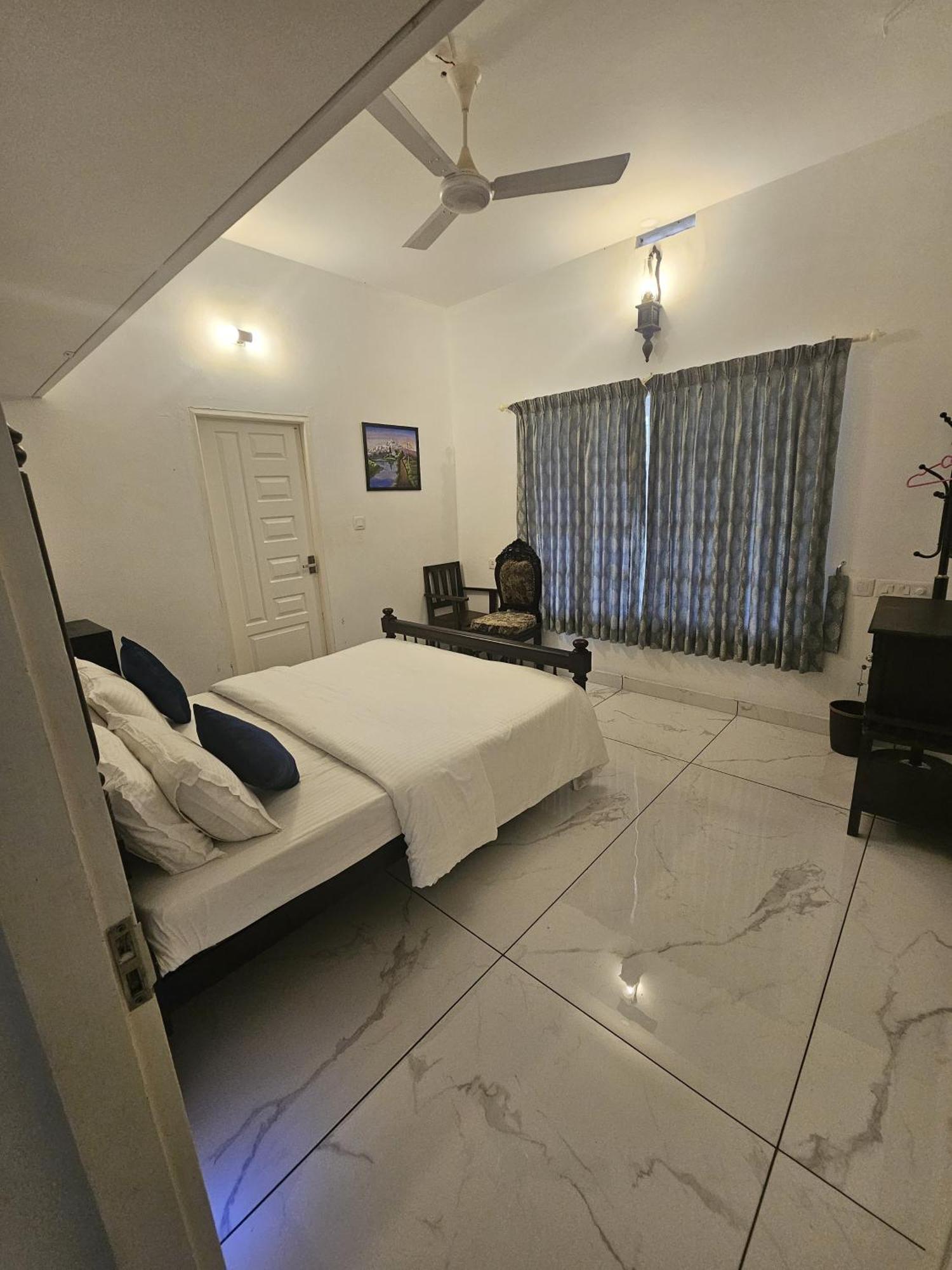 Padikkal Bungalow Vythiri Luaran gambar